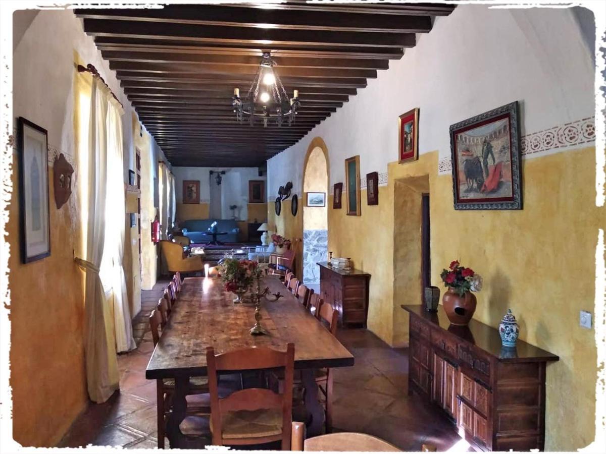 Вилла Cortijo Casas Viejas Малага Экстерьер фото