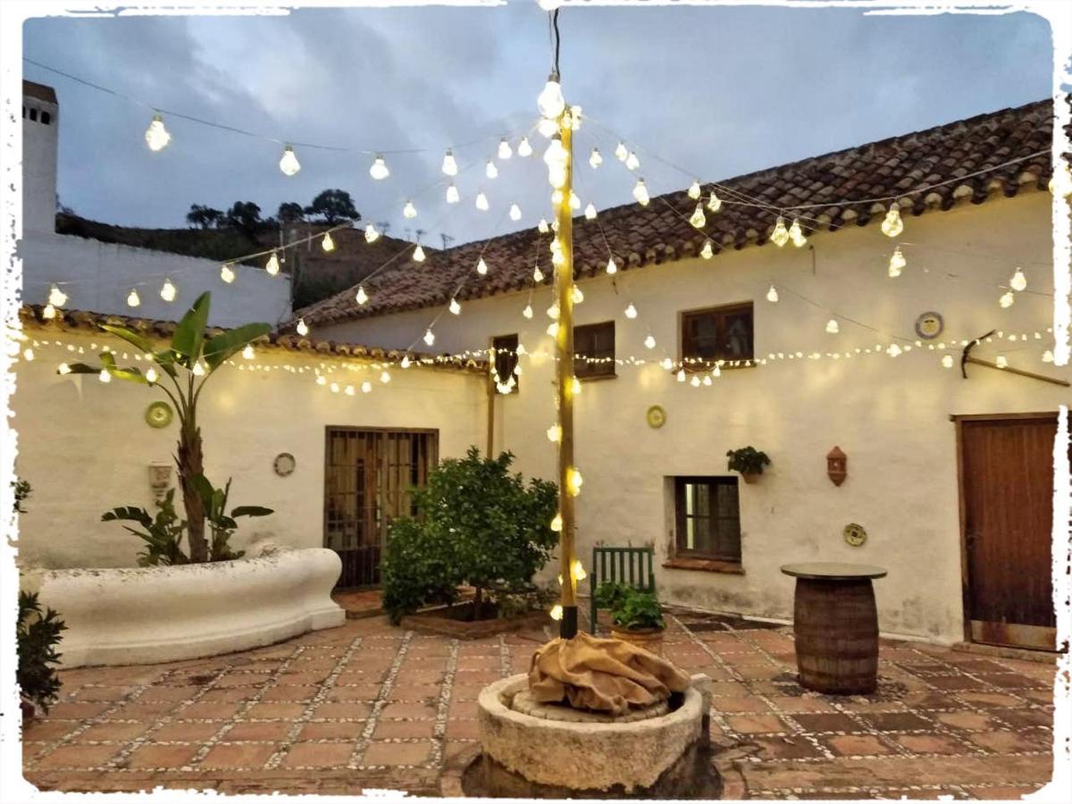Вилла Cortijo Casas Viejas Малага Экстерьер фото