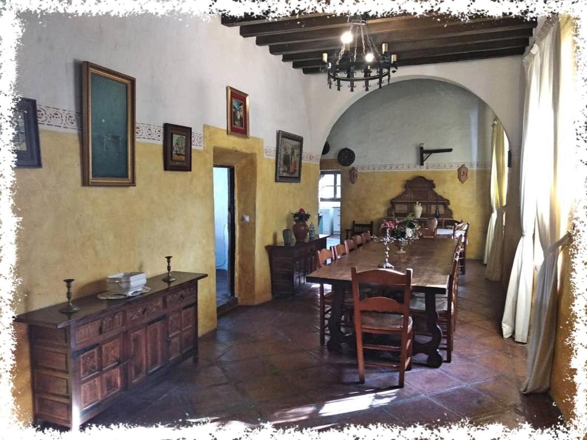 Вилла Cortijo Casas Viejas Малага Экстерьер фото